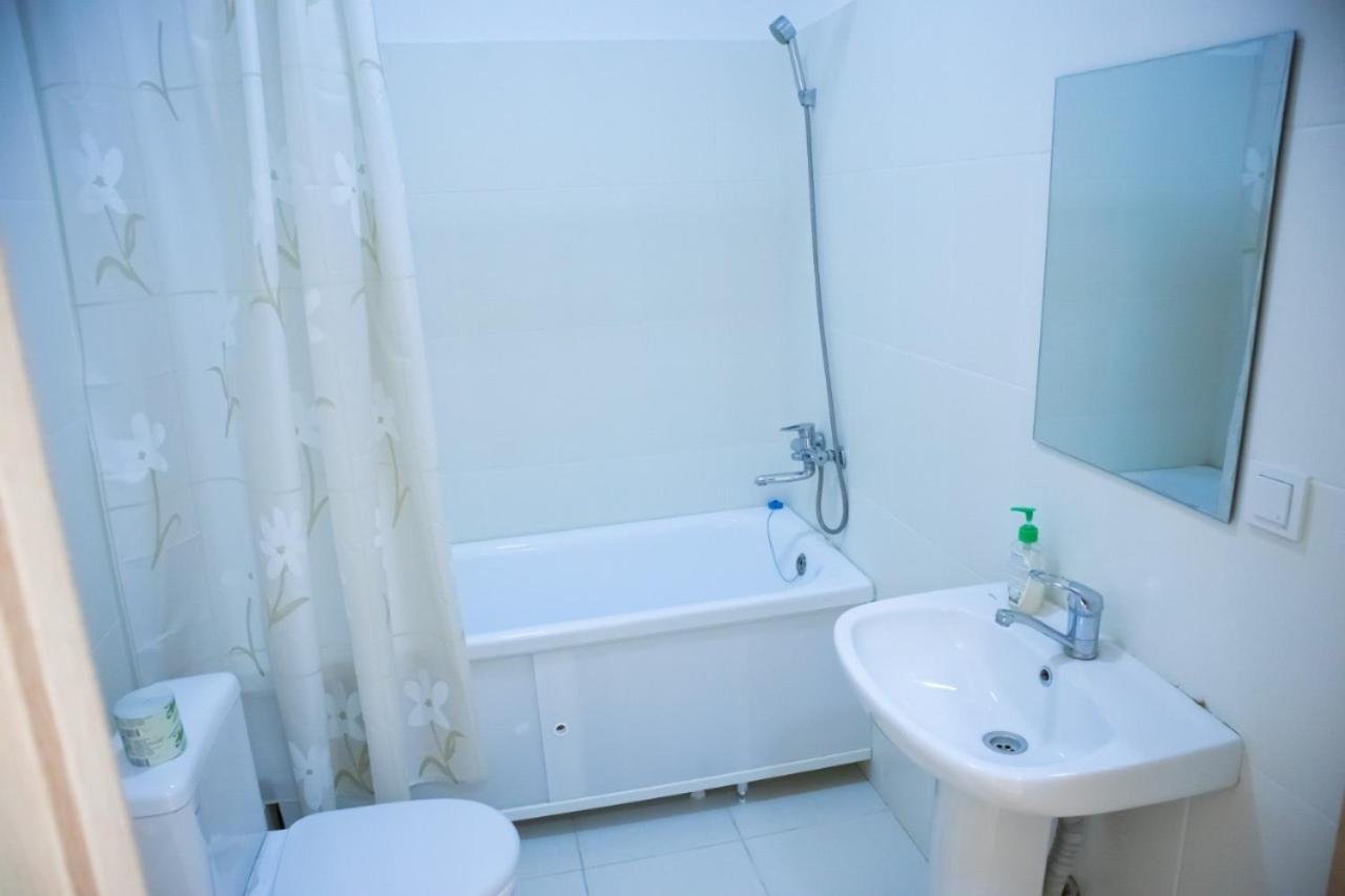 Sad Dolgoletiya Hotel Aktobé Extérieur photo